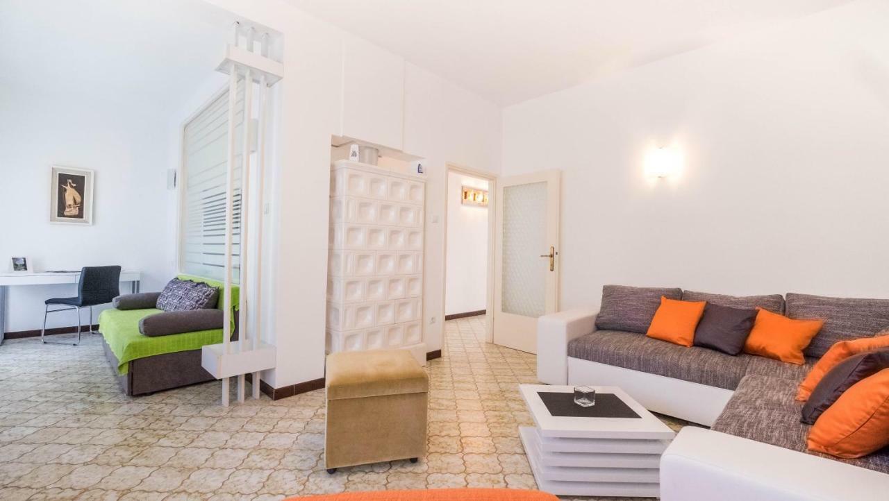מדולין Apartment Ema מראה חיצוני תמונה