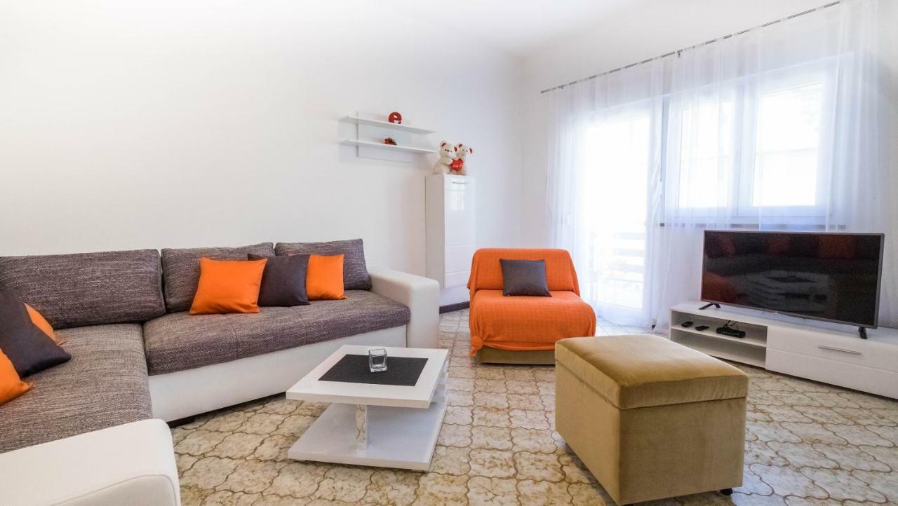 מדולין Apartment Ema מראה חיצוני תמונה